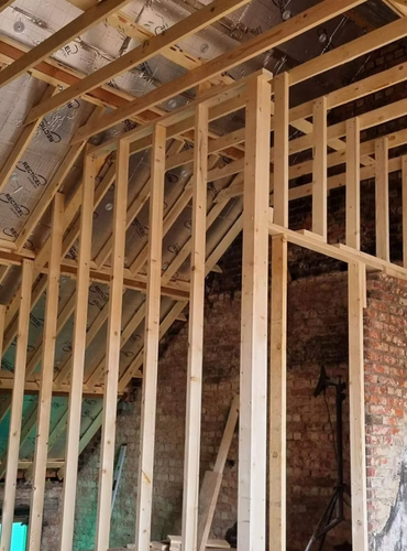 Plaatsen van houtskelet